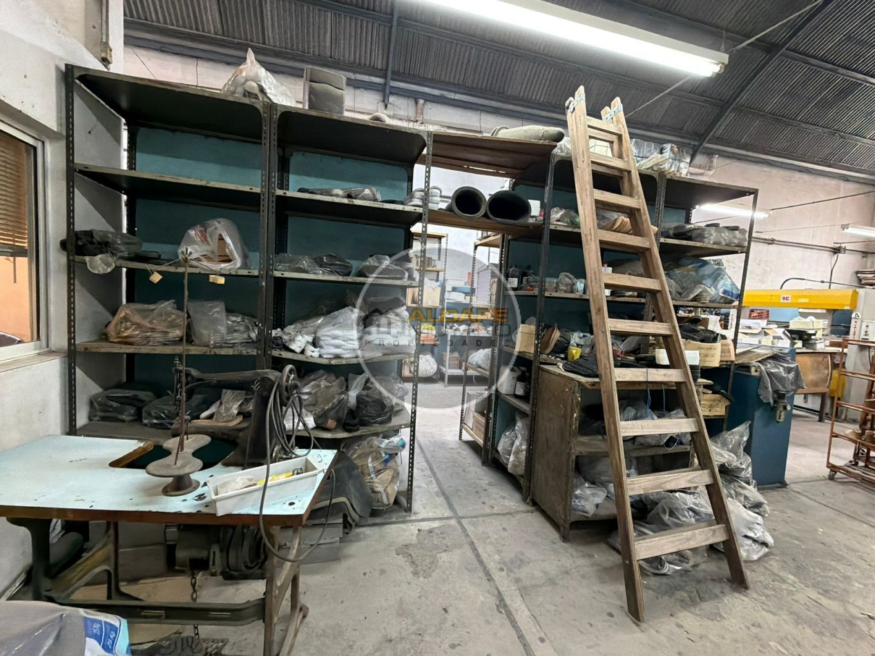 Se vende fondo de comercio/ instalaciones/para el Rubro Calzado, Oportunidad!! (villa lugano)