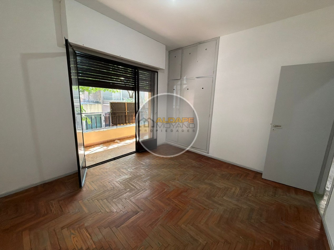 Se vende Casa PH, tres ambientes, totalmente independiente, Devoto