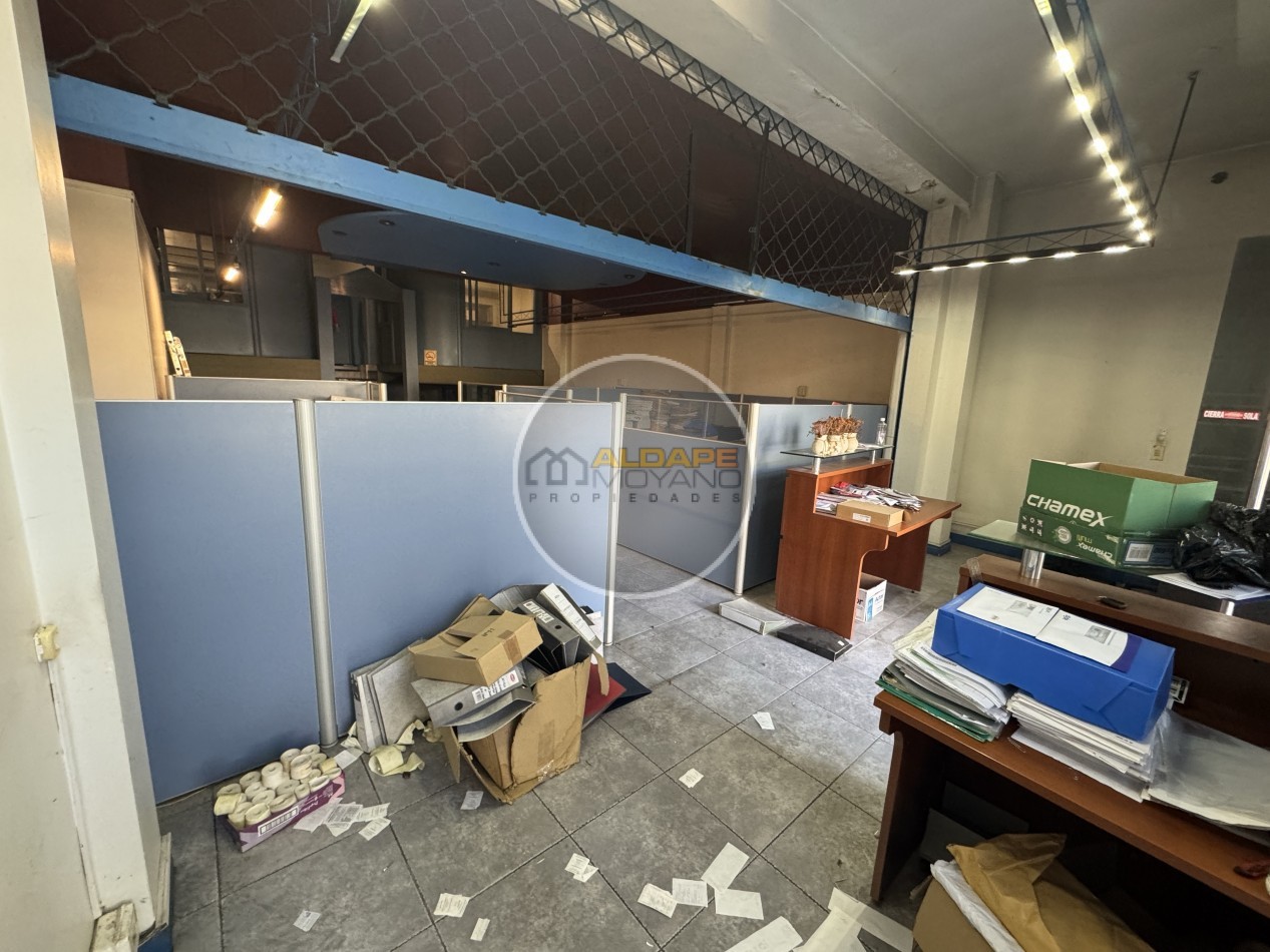 Se Alquila Local Comercial (Centro comercial - Villa Lugano)