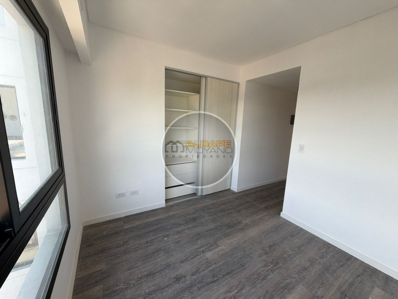 Se vende departamentosemi piso, tres amb. A estrenar!! (Villa Lugano)