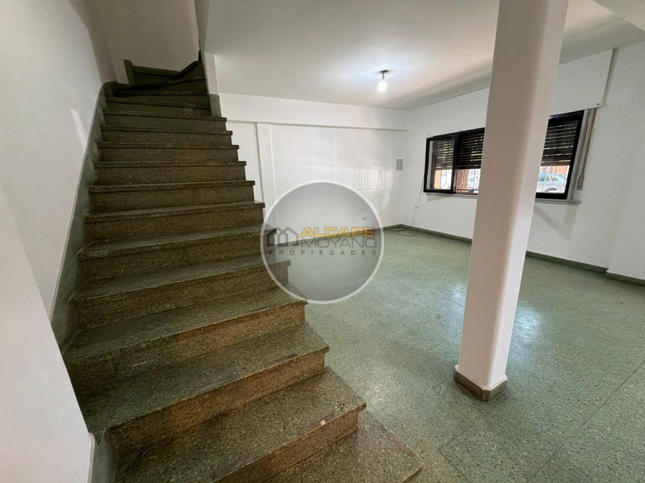 Se vende Casa PH, tres ambientes, totalmente independiente, Devoto