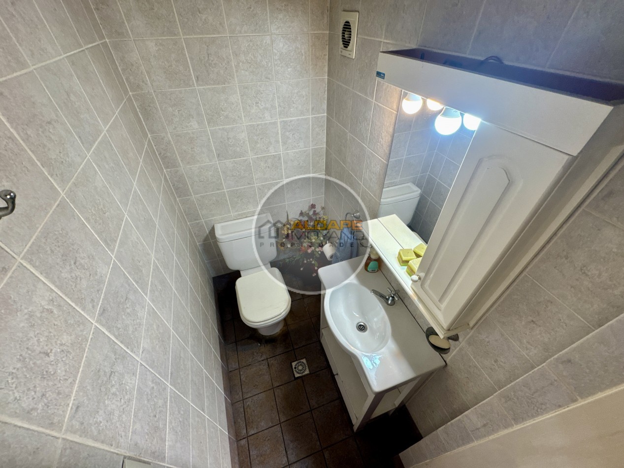 Se Vende Casa Multifamiliar, Cochera Doble, Quincho (Villa Lugano)