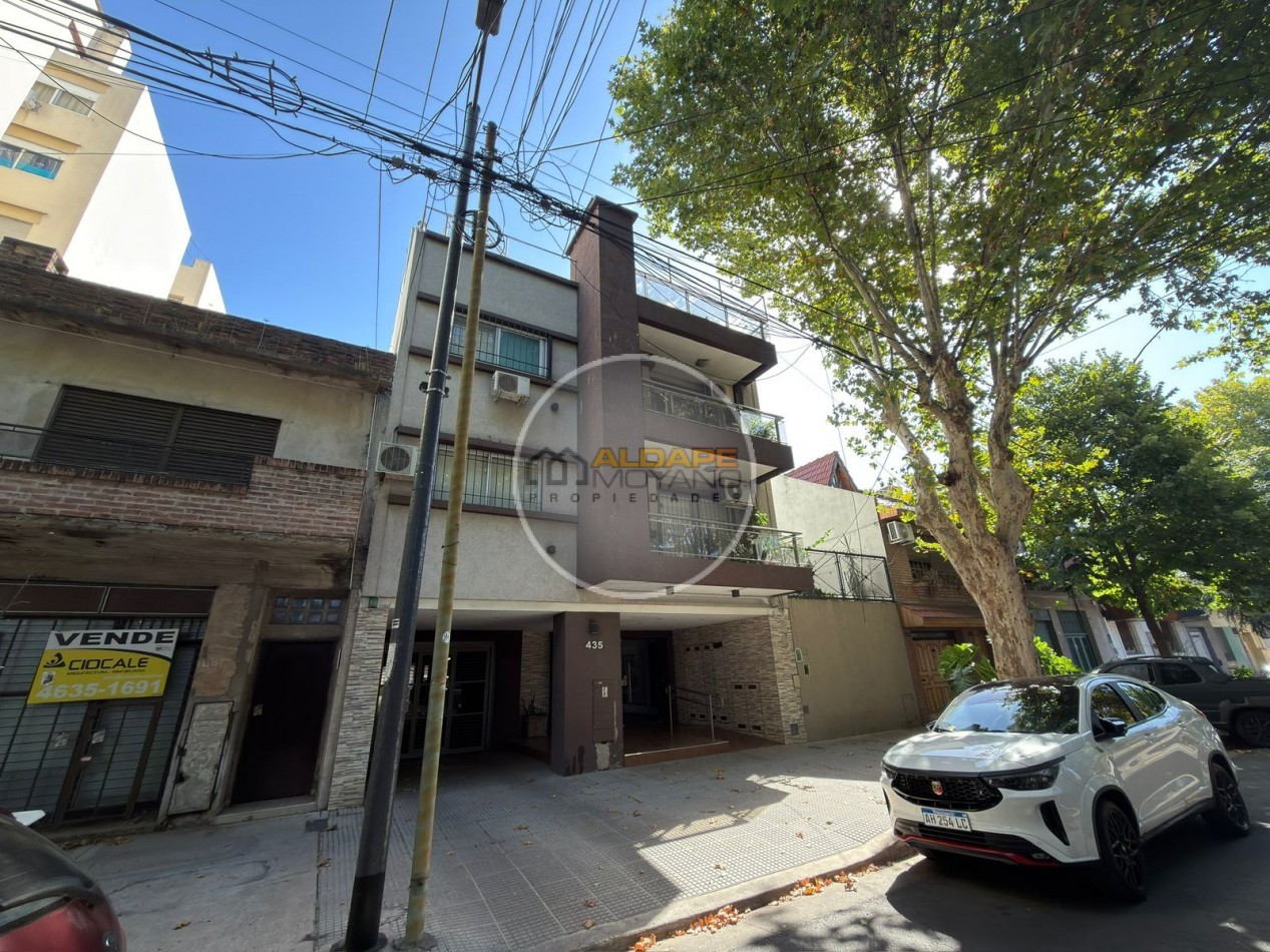 Se Vende Departamento dos amb con cochera (Villa Luro)