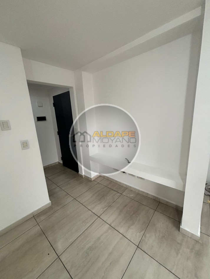 Se alquila departamento dos ambientes (Moron)