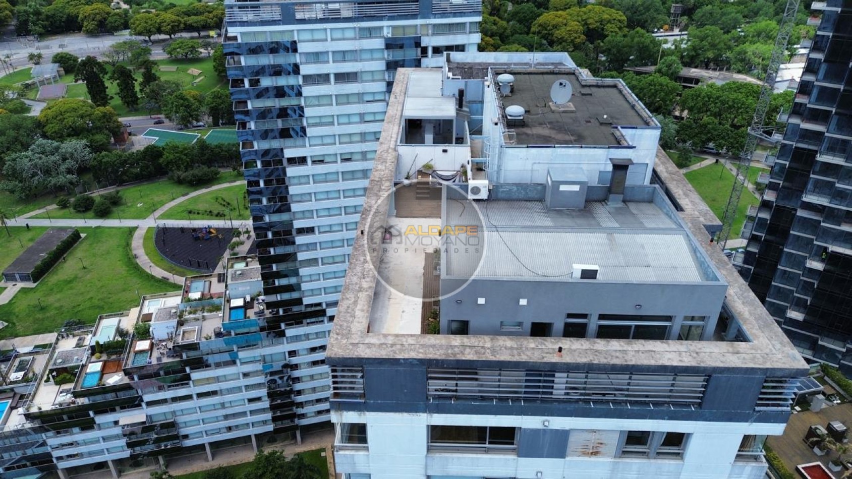 Se Vende Penthouse tres ambientes (Edificio Zencity - Puerto Madero)