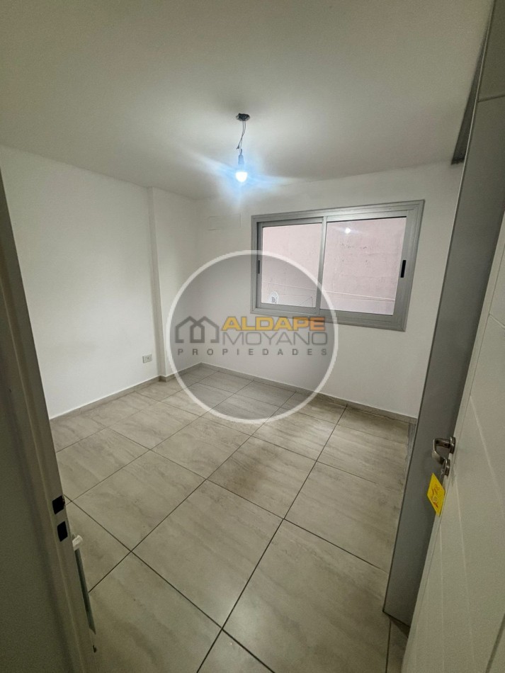 Se alquila departamento dos ambientes (Moron)