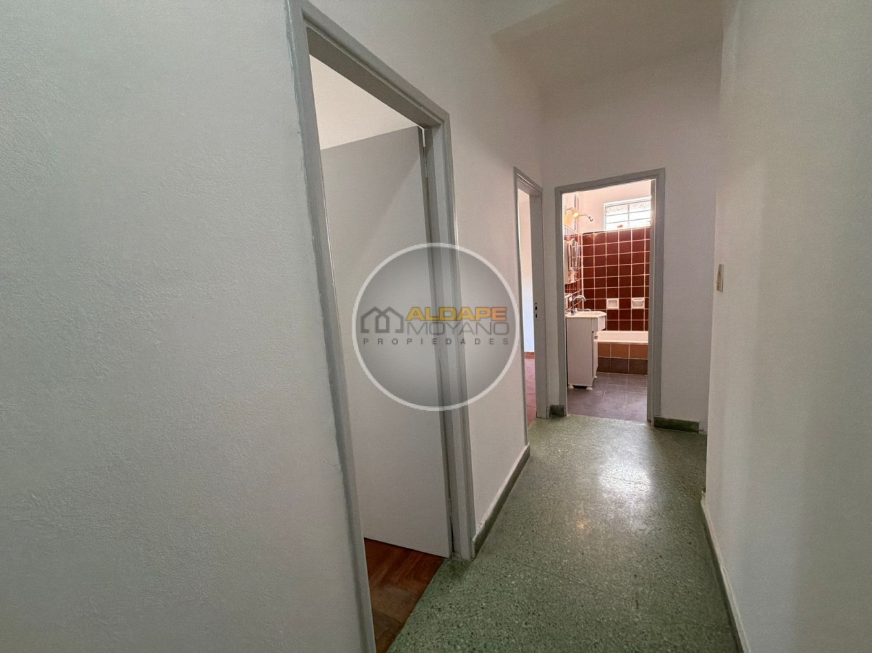 Se vende Casa PH, tres ambientes, totalmente independiente, Devoto