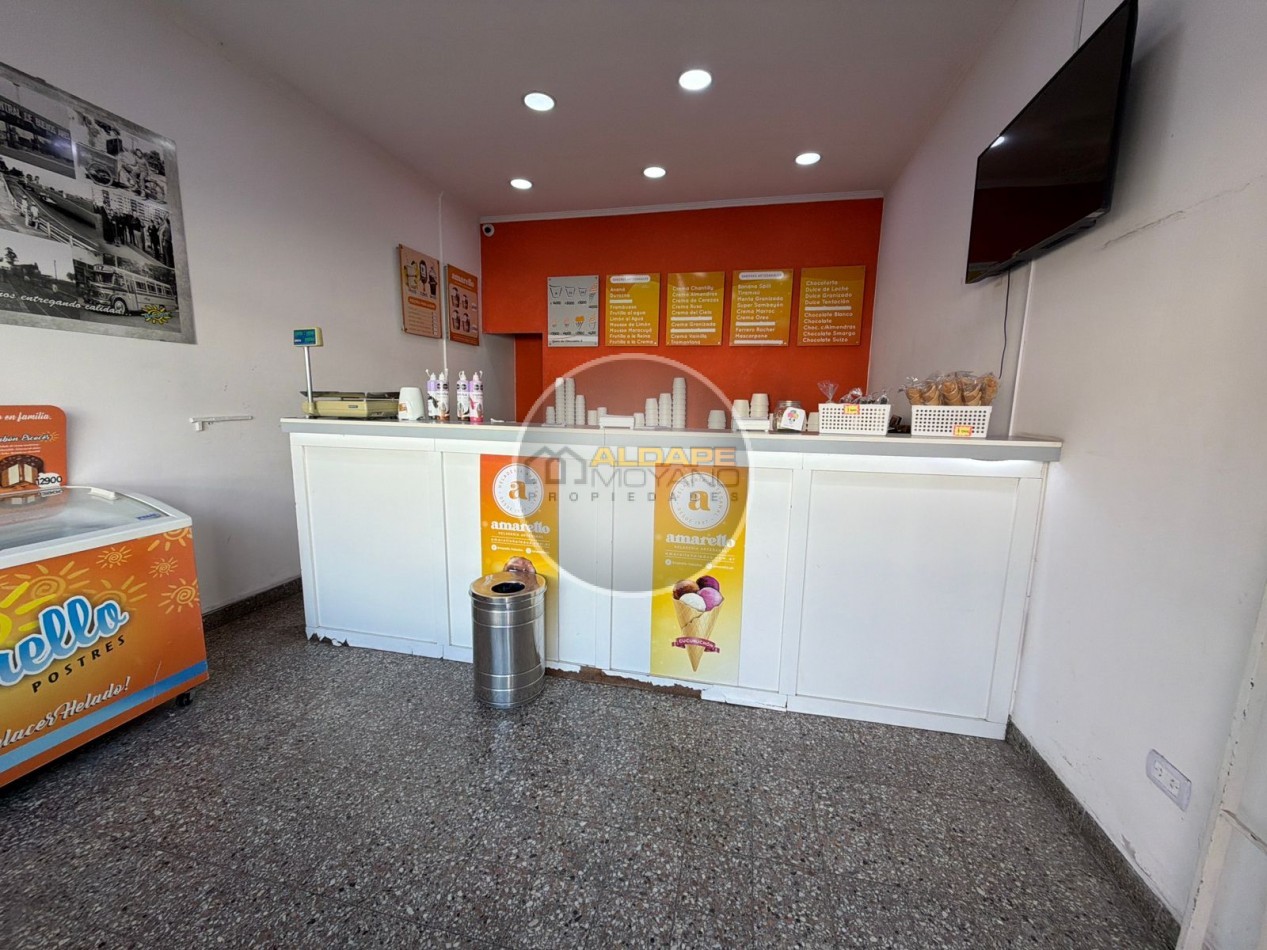 Se Vende fondo de comercio (Heladeria) Villa Celina