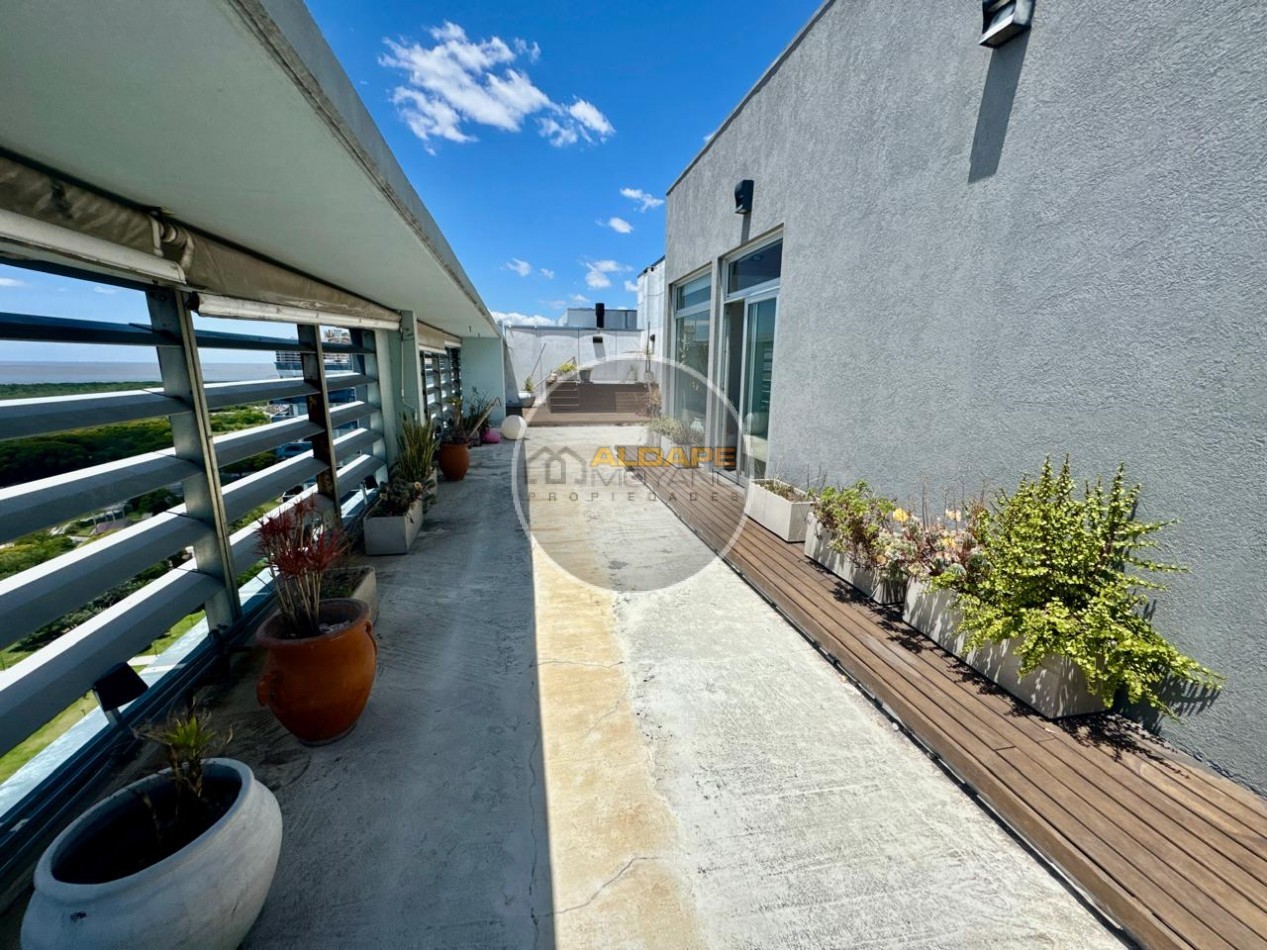 Se Vende Penthouse tres ambientes (Edificio Zencity - Puerto Madero)