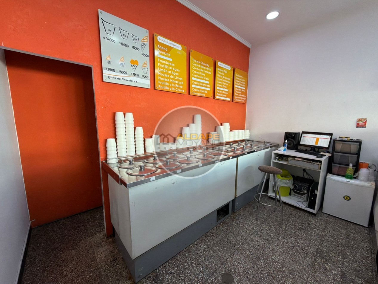 Se Vende fondo de comercio (Heladeria) Villa Celina