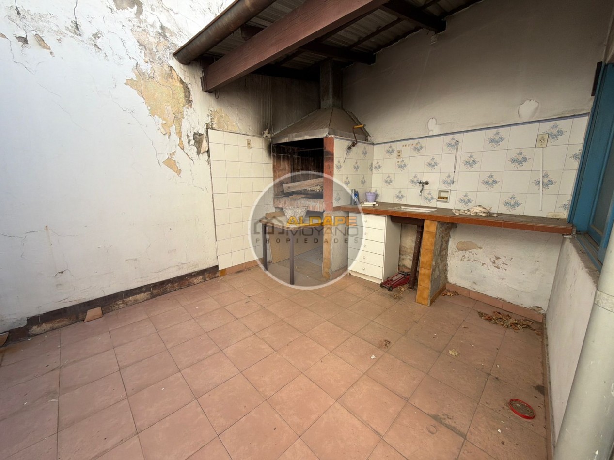 Alquiler comercial: Local, Galpon y vivienda!! (Villa Lugano)