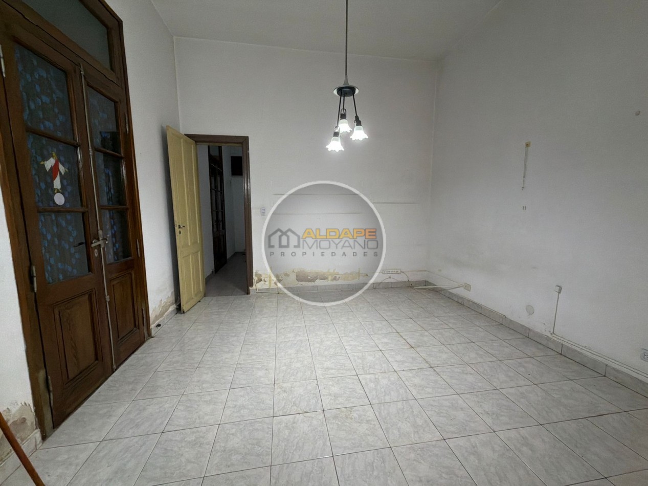 Alquiler comercial: Local, Galpon y vivienda!! (Villa Lugano)