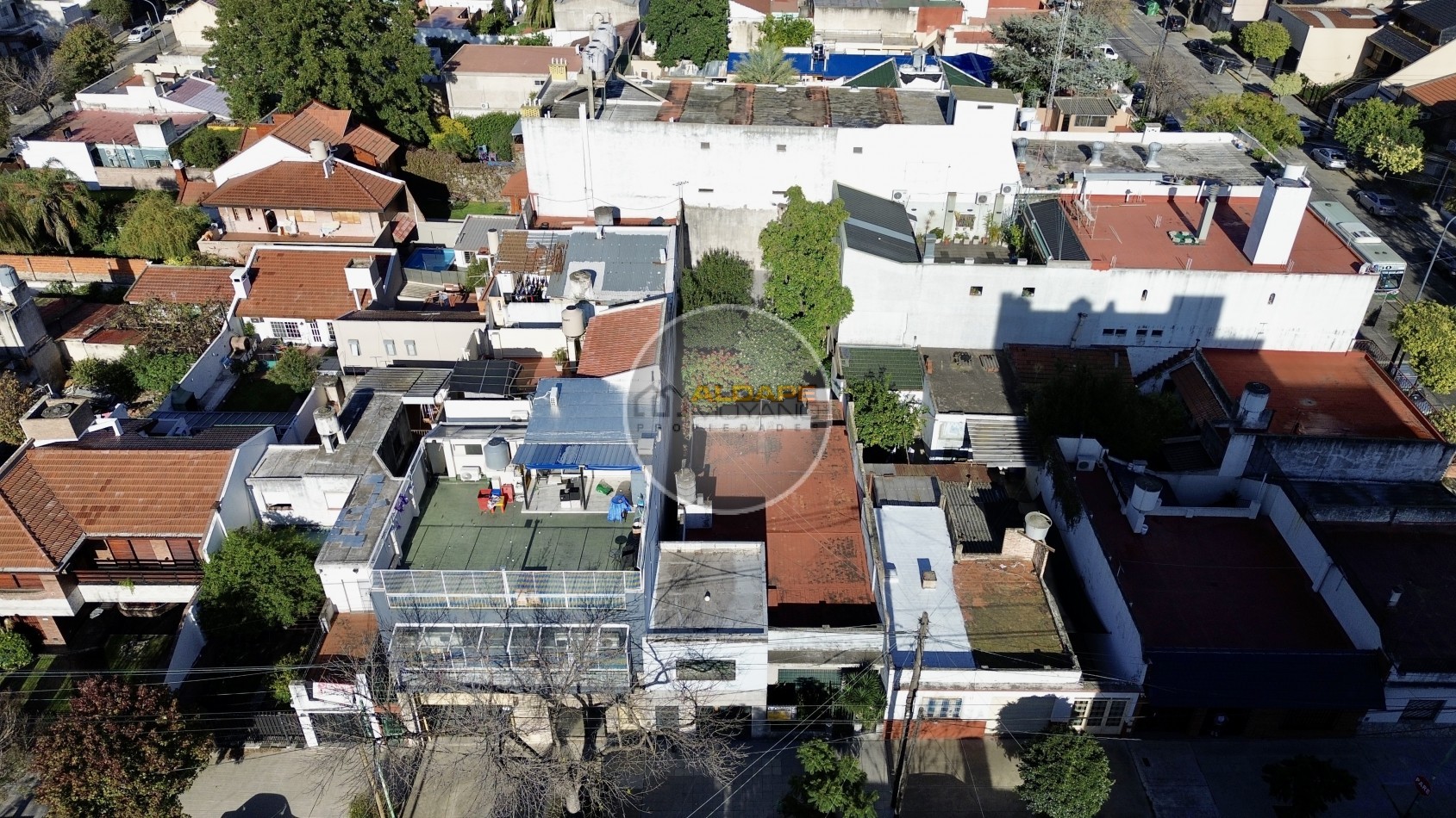 Se Vende Casa cinco ambientes, con cochera, Apto Credito Hipotecario!!