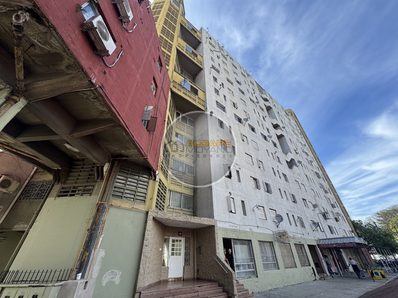 Se Vende Departamento Tres ambientes (Barrio Piedrabuena) Edificio 54