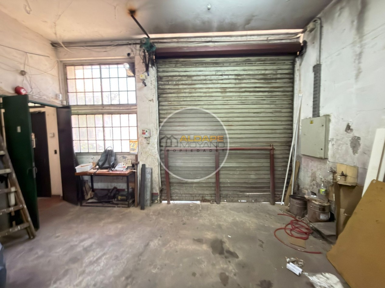 Se Vende Galpon,  total 1600mts2, (Mataderos)