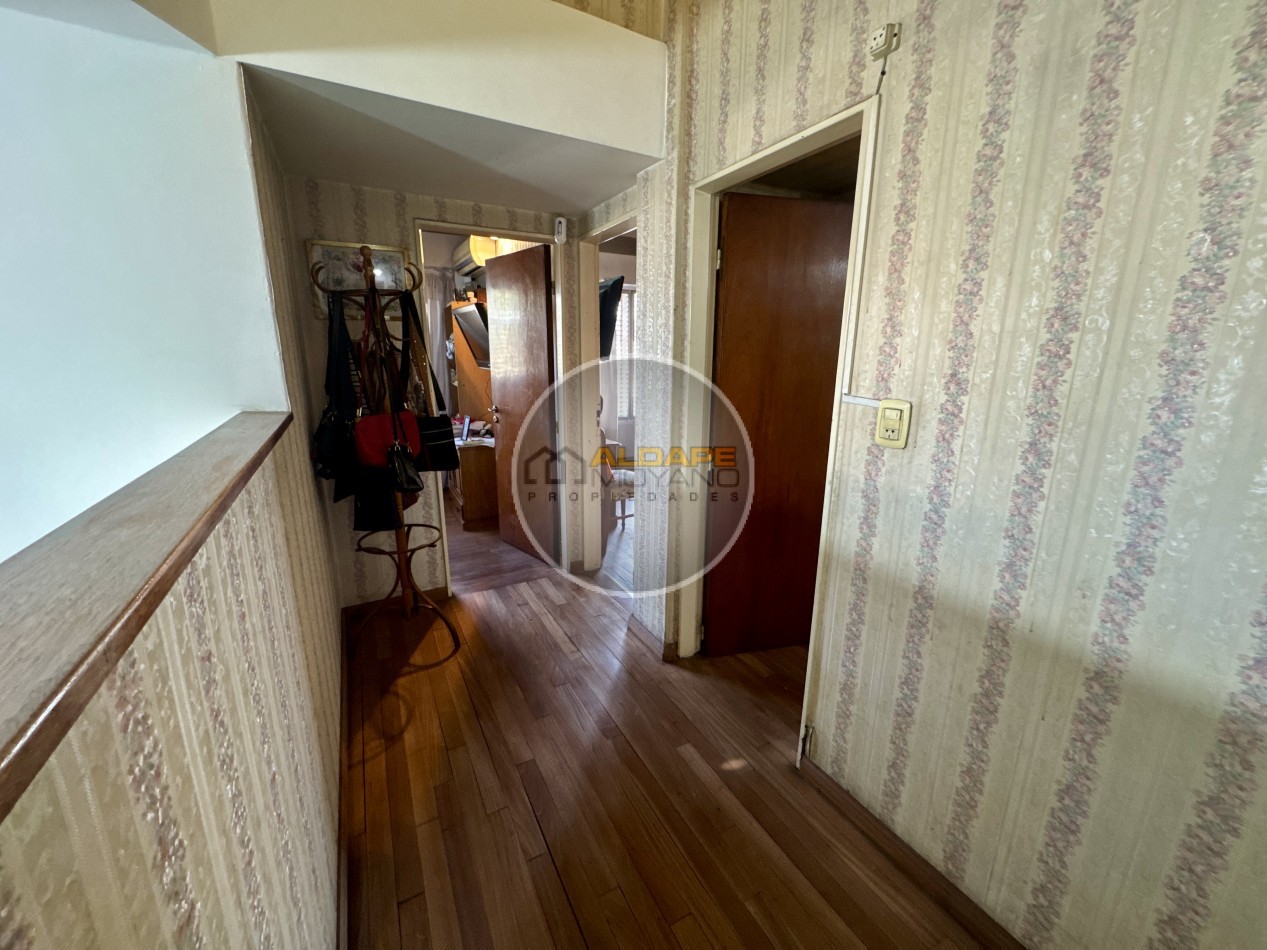 Se Vende Casa Multifamiliar, Cochera Doble, Quincho (Villa Lugano)