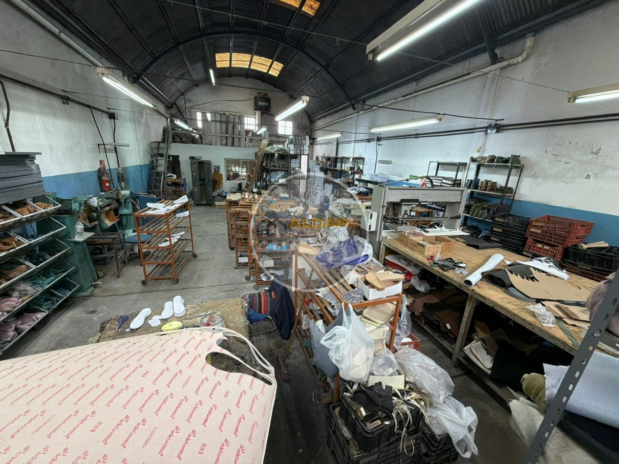 Se vende fondo de comercio/ instalaciones/para el Rubro Calzado, Oportunidad!! (villa lugano)