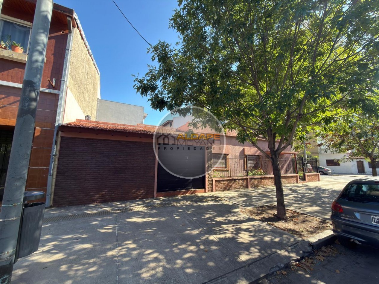 Se vende Casa/Lote con planos aprobados. (1000 metros vendibles)
