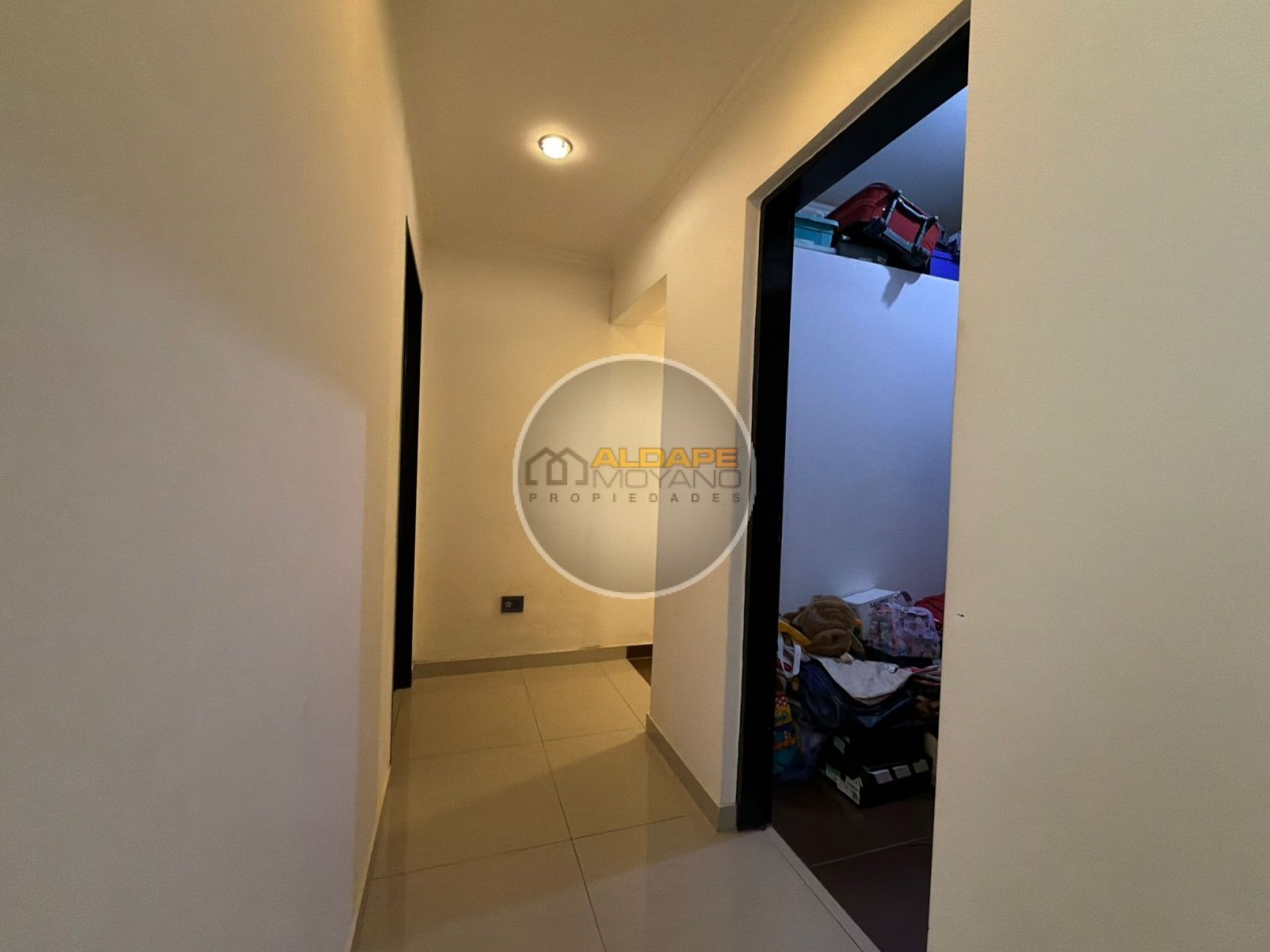 En Venta PH cuatro ambientes con cochera (Lomas del Mirador)