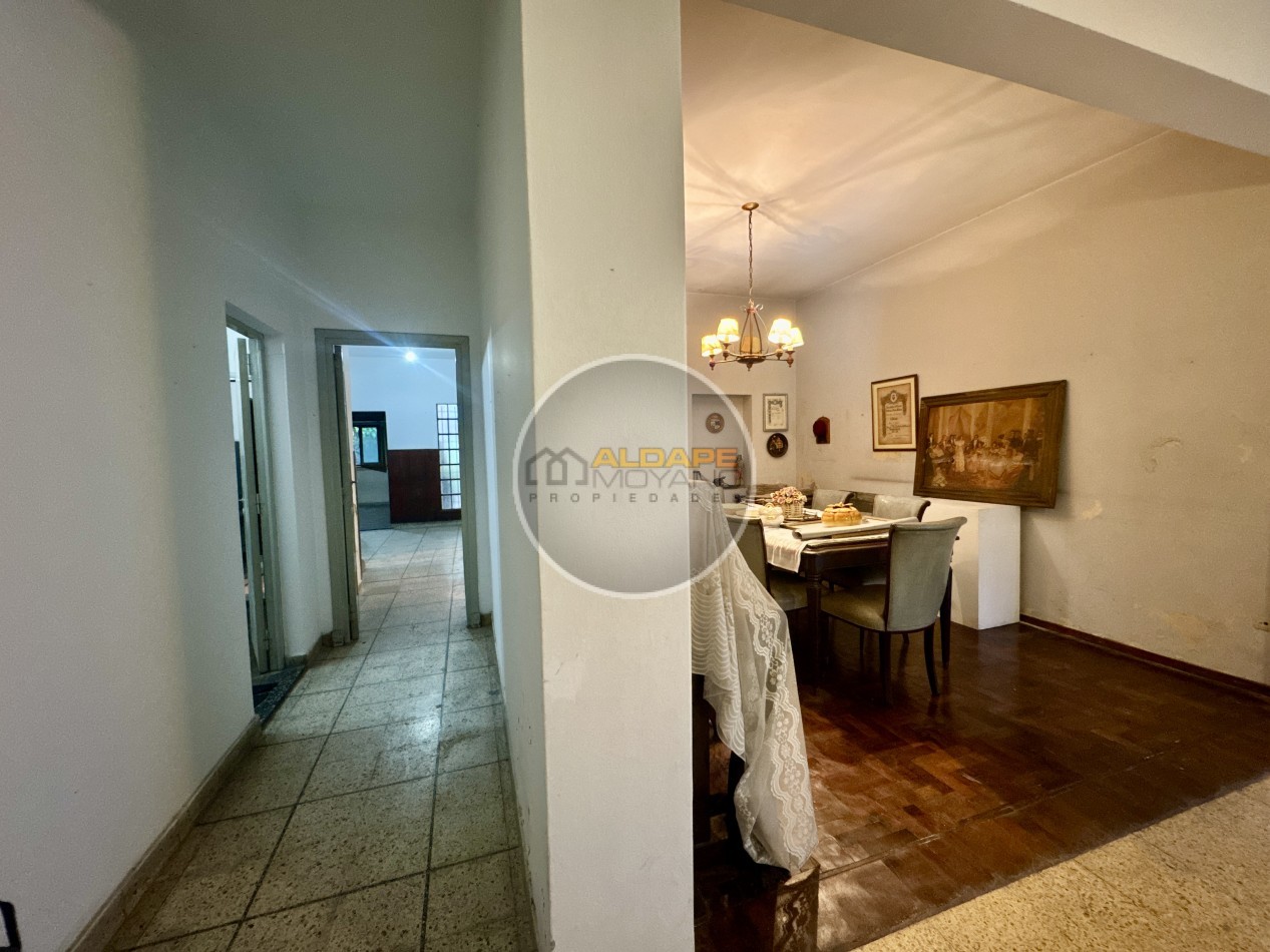 Se Vende Casa cinco ambientes, con cochera, Apto Credito Hipotecario!!