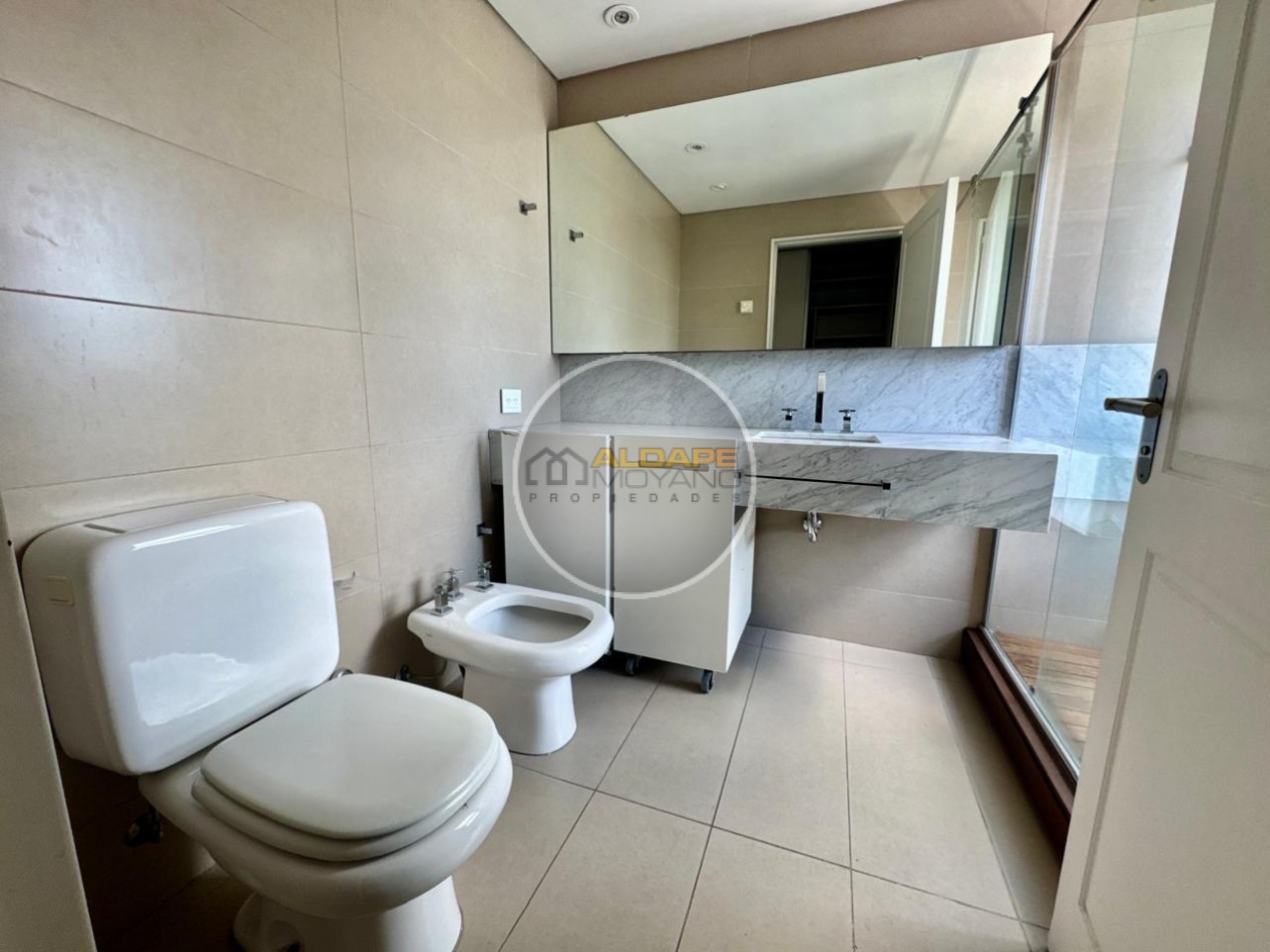 Se Vende Penthouse tres ambientes (Edificio Zencity - Puerto Madero)