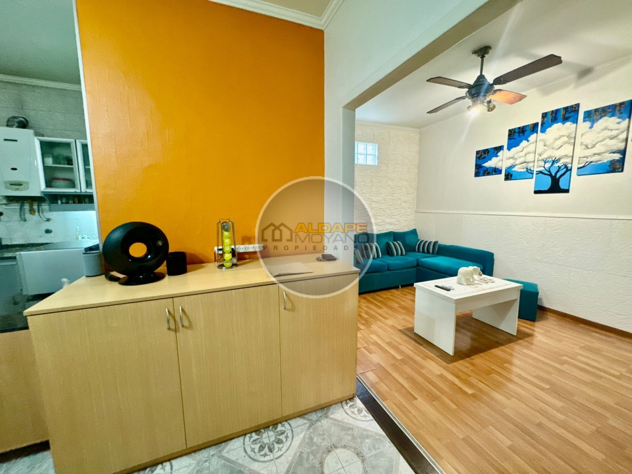 Se vende PH tipo casa, tres ambientes con cochera (Villa Lugano)