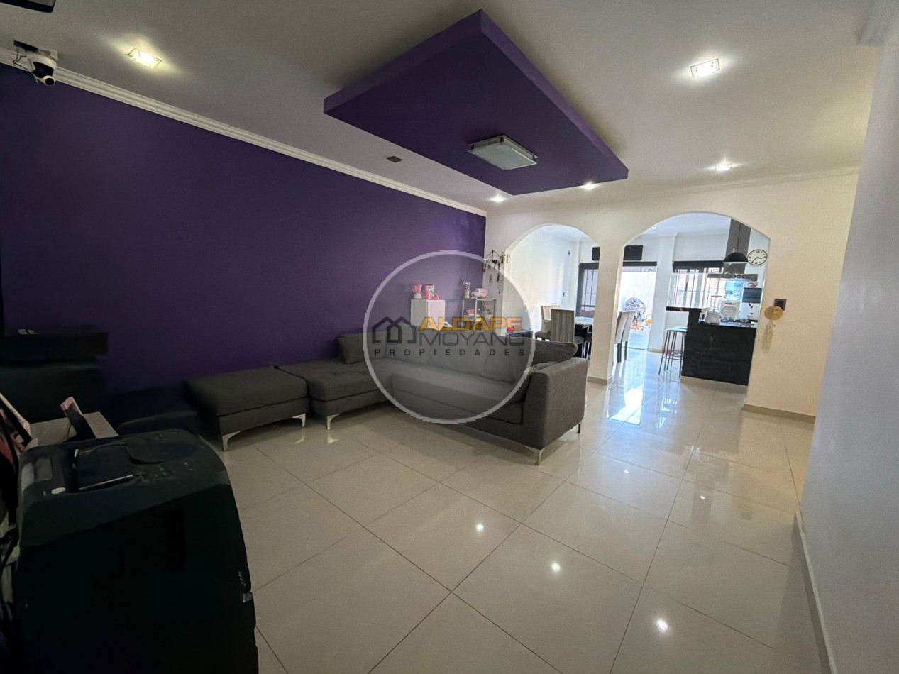 En Venta PH cuatro ambientes con cochera (Lomas del Mirador)