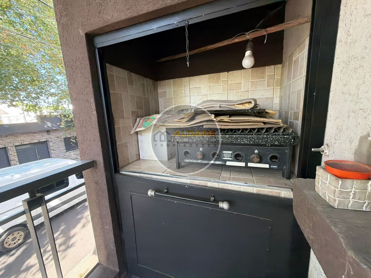 Se Vende Departamento dos amb con cochera (Villa Luro)