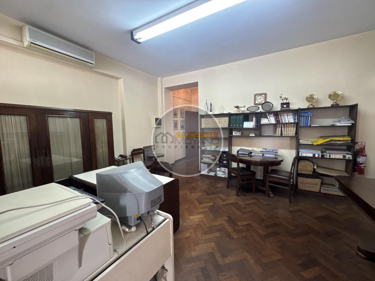 Se Vende Oficina (Monserrat)