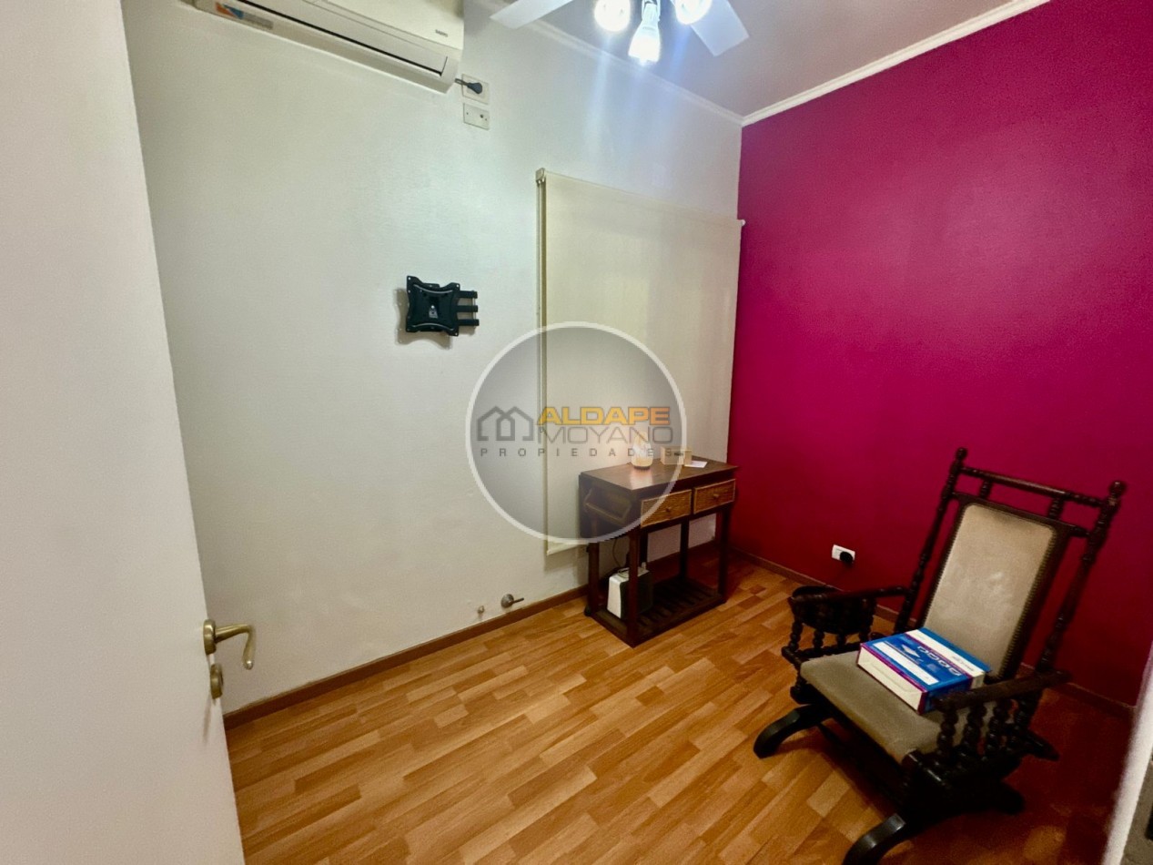 Se vende PH tipo casa, tres ambientes con cochera (Villa Lugano)