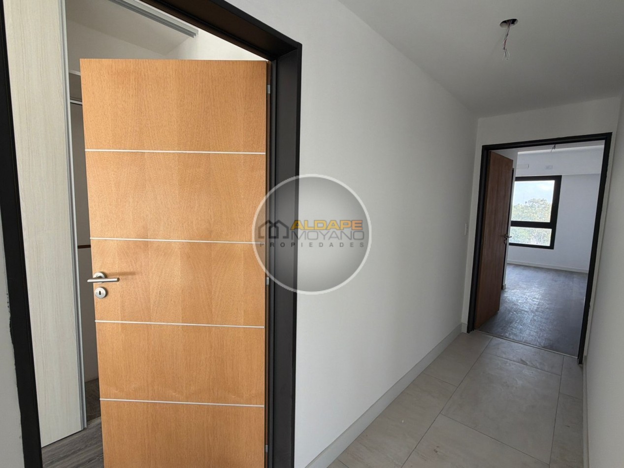 Se vende departamentosemi piso, tres amb. A estrenar!! (Villa Lugano)