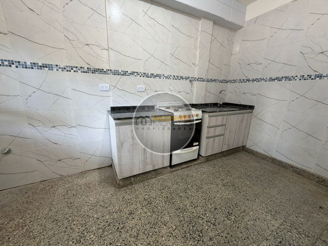 Se vende Casa PH, tres ambientes, totalmente independiente, Devoto