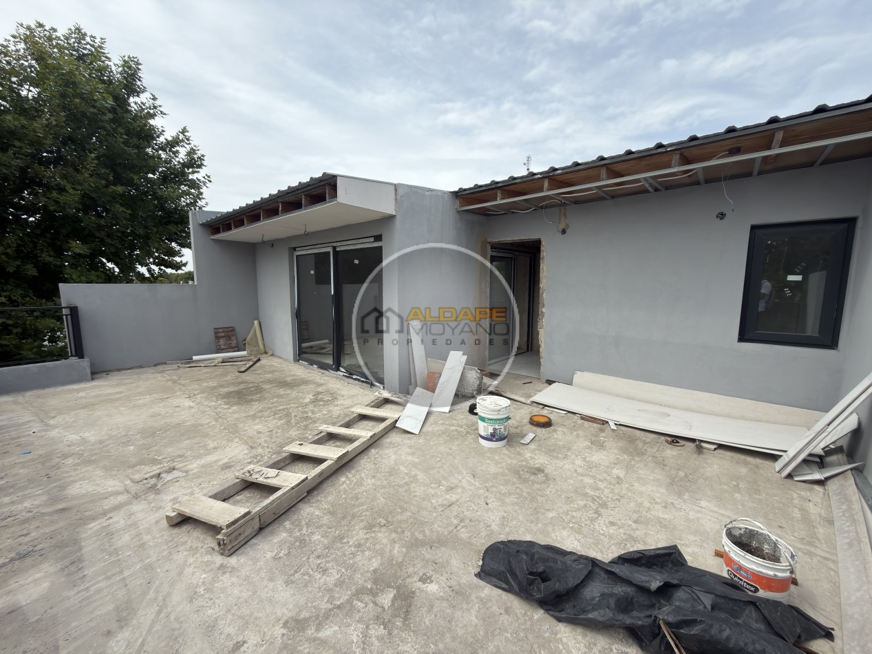 Se Vende Galpon con vivienda cuatro ambientes (Mataderos)