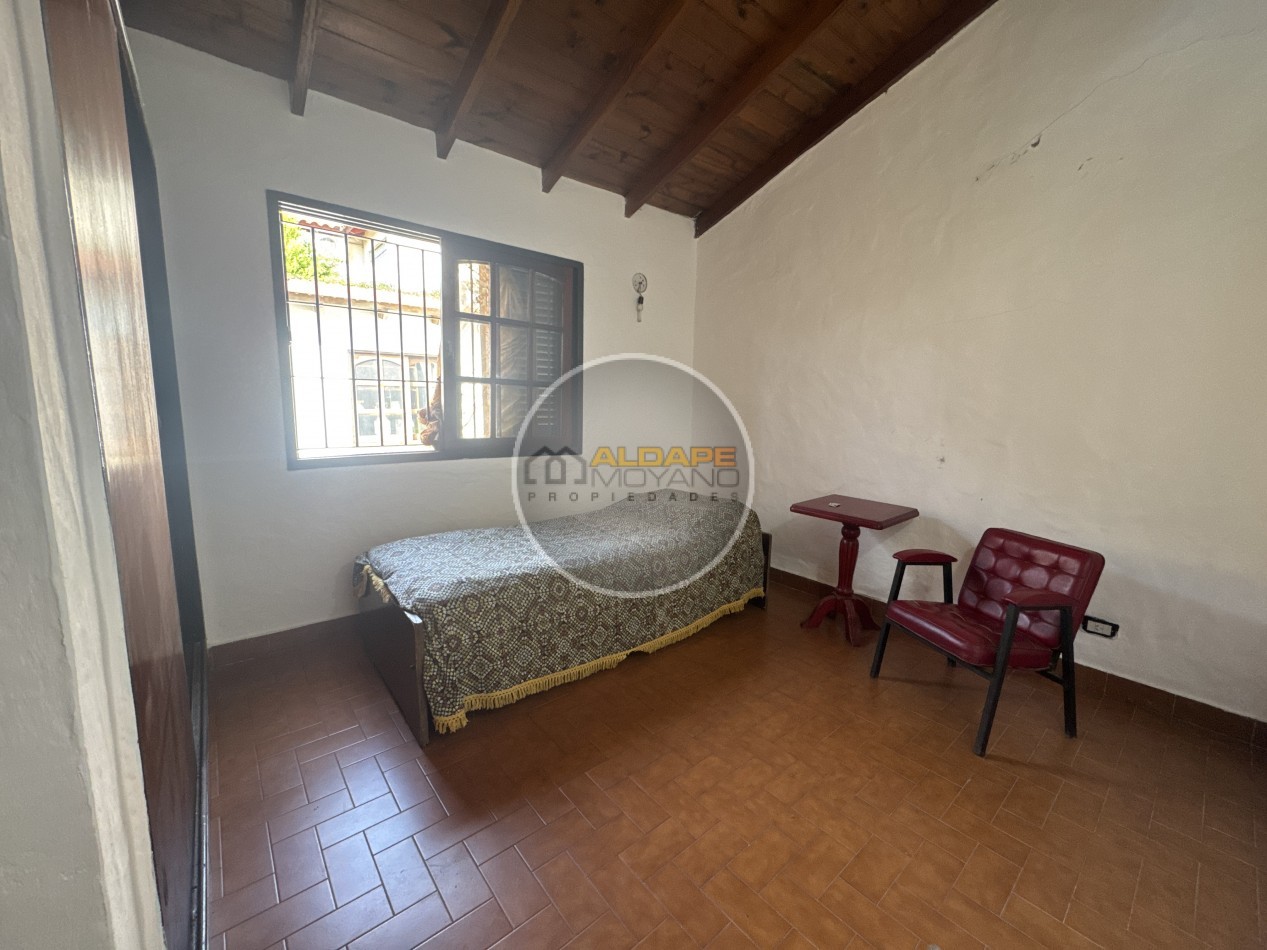 Se Vende Casa tres amb, lote propio (Castelar)