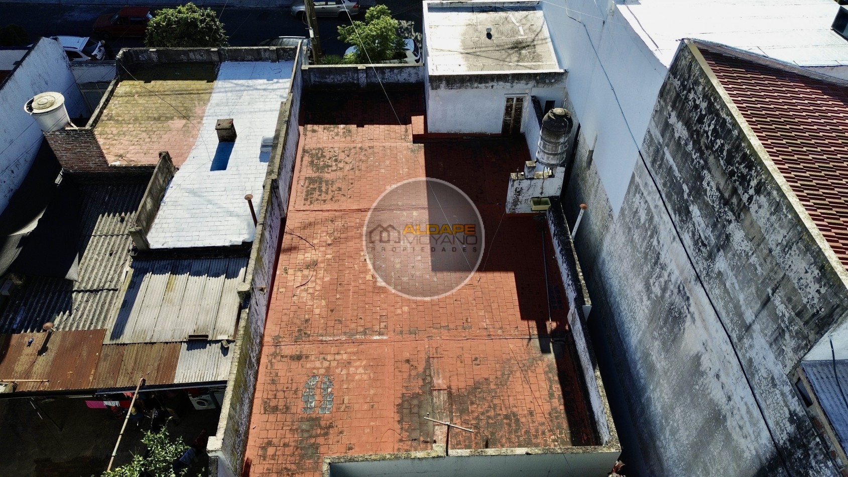 Se Vende Casa cinco ambientes, con cochera, Apto Credito Hipotecario!!