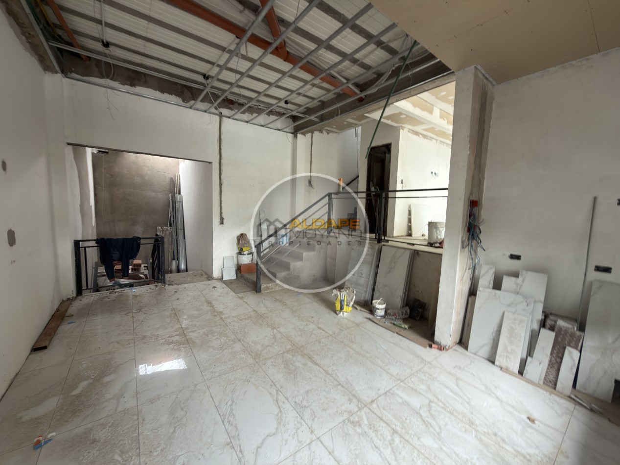 Se Vende Galpon con vivienda cuatro ambientes (Mataderos)