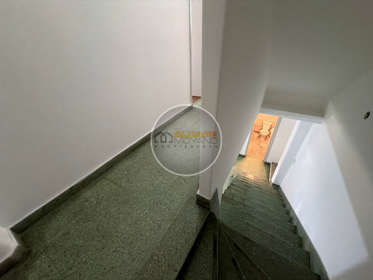 Se vende Casa PH, tres ambientes, totalmente independiente, Devoto