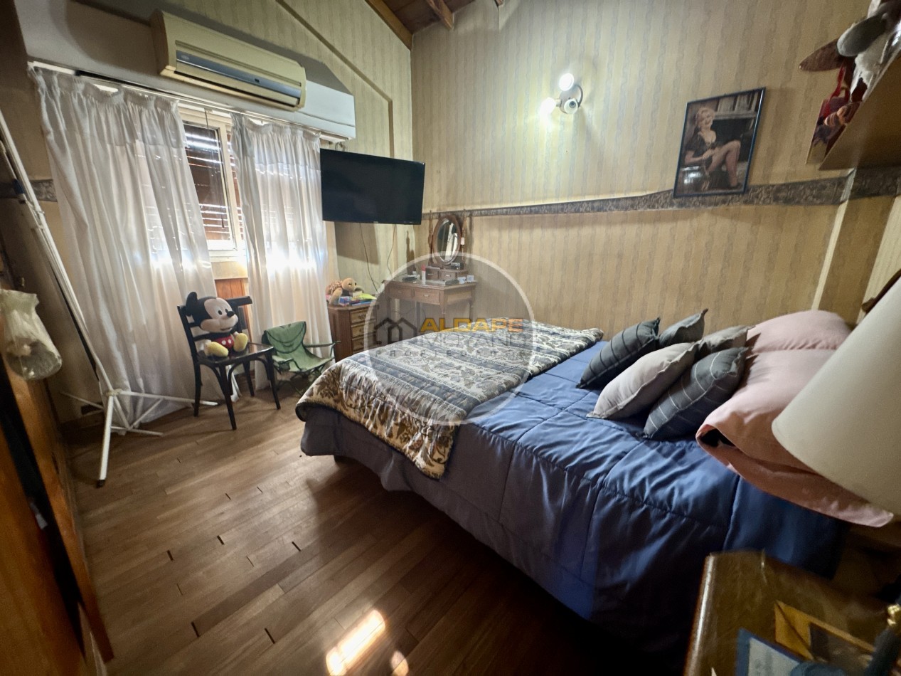 Se Vende Casa Multifamiliar, Cochera Doble, Quincho (Villa Lugano)