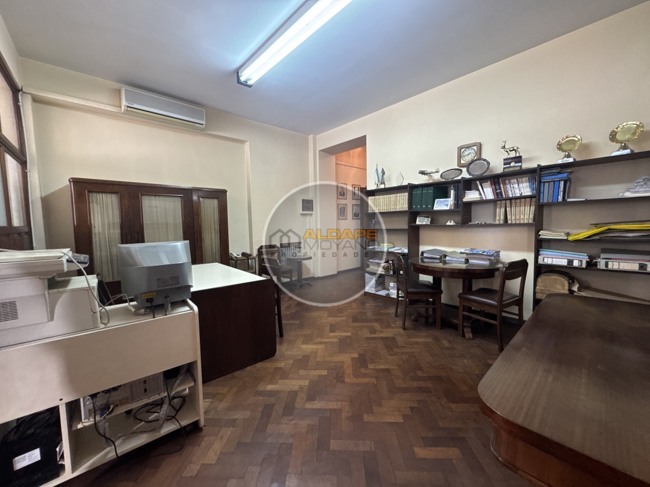 Se Vende Oficina (Monserrat)