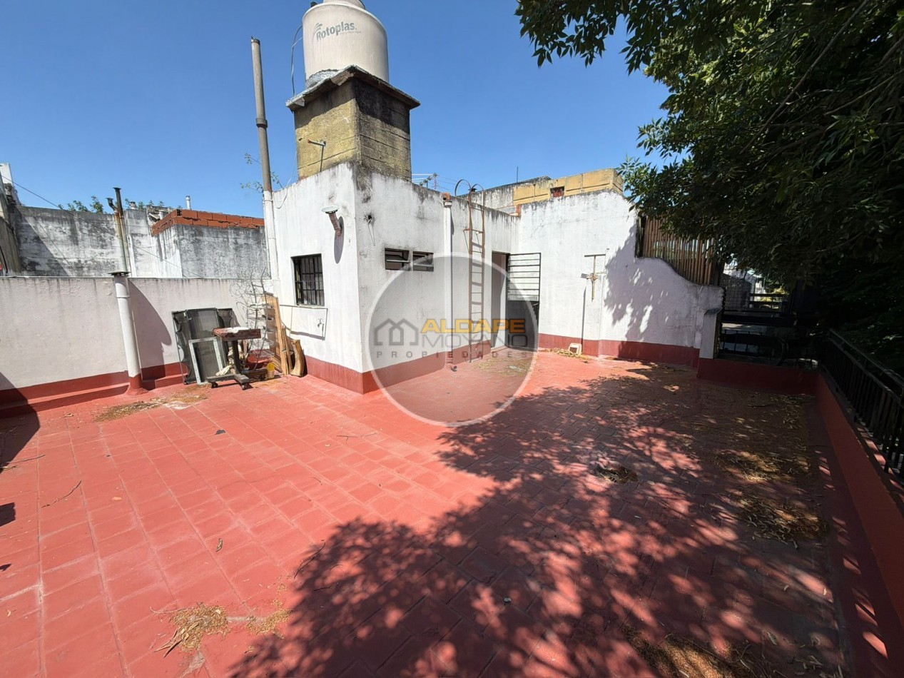 Se vende Casa PH, tres ambientes, totalmente independiente, Devoto