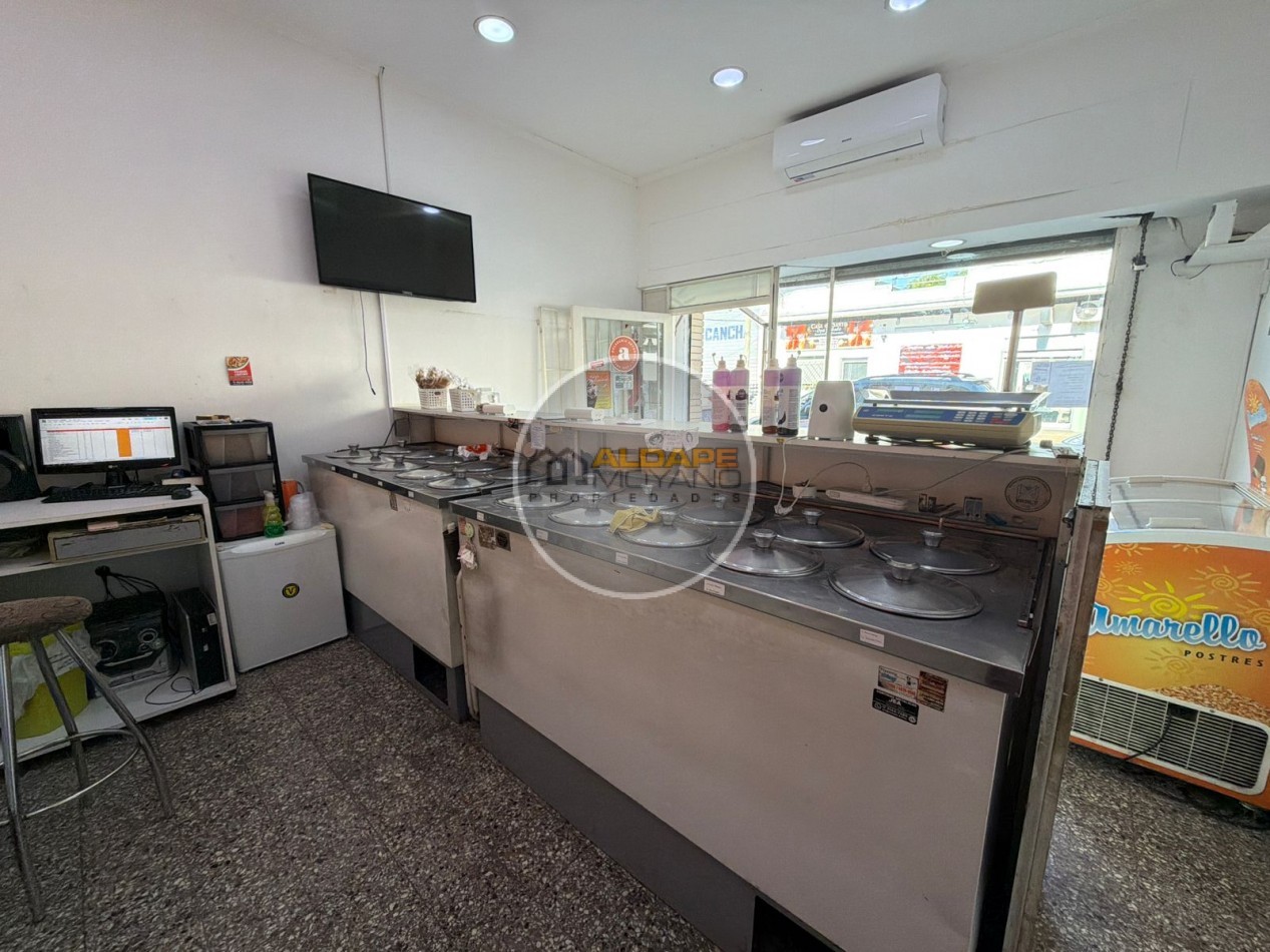 Se Vende fondo de comercio (Heladeria) Villa Celina