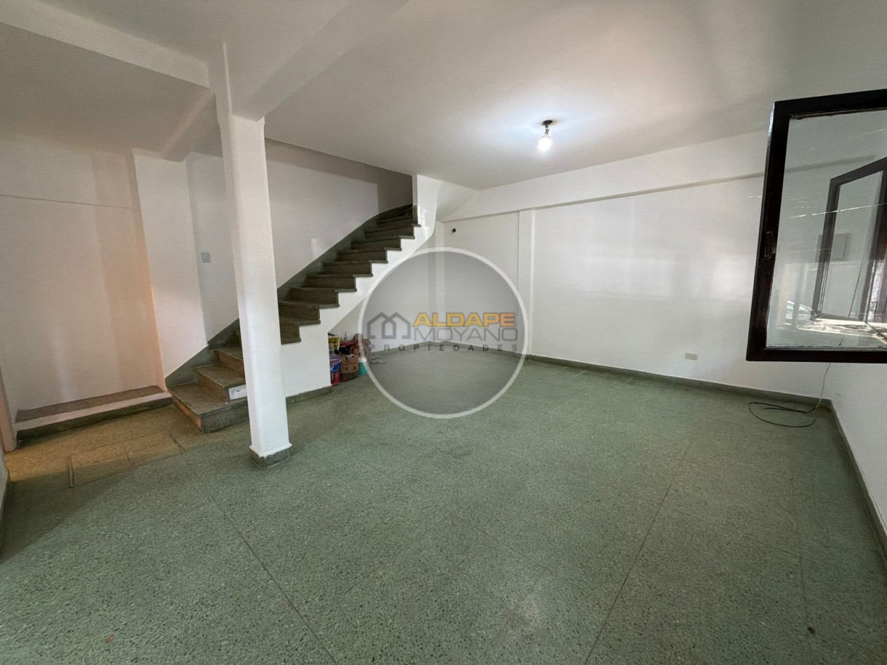 Se vende Casa PH, tres ambientes, totalmente independiente, Devoto