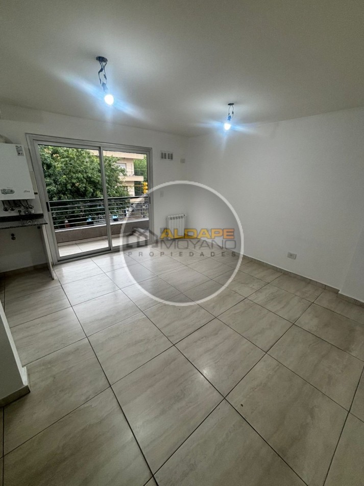 Se alquila departamento dos ambientes (Moron)