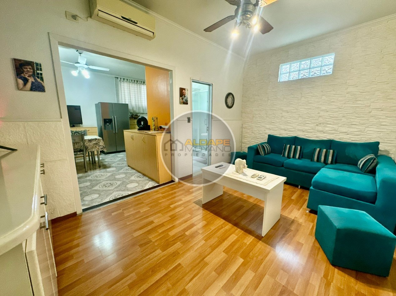 Se vende PH tipo casa, tres ambientes con cochera (Villa Lugano)