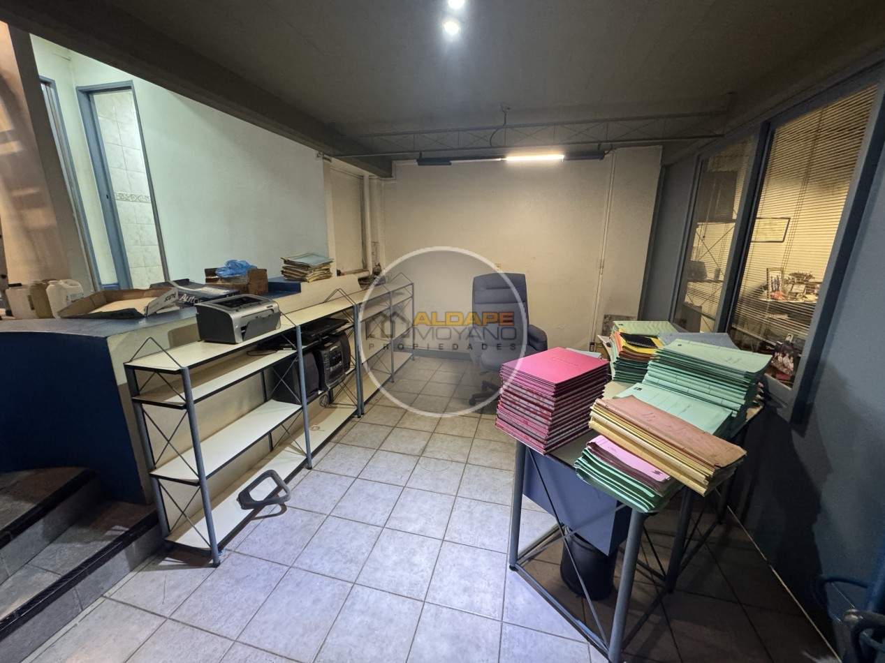 Se Alquila Local Comercial (Centro comercial - Villa Lugano)