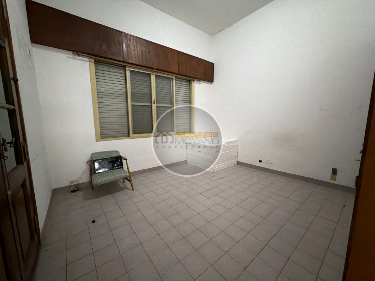 Alquiler comercial: Local, Galpon y vivienda!! (Villa Lugano)