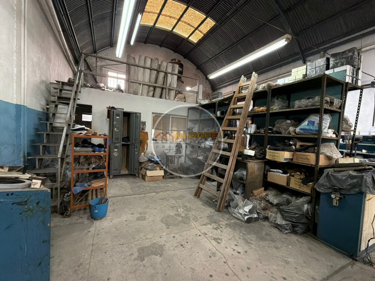 Se vende fondo de comercio/ instalaciones/para el Rubro Calzado, Oportunidad!! (villa lugano)