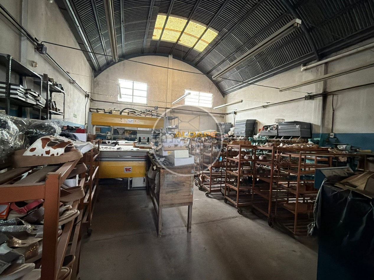 Se vende fondo de comercio/ instalaciones/para el Rubro Calzado, Oportunidad!! (villa lugano)
