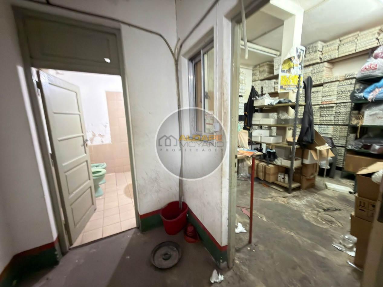 Se Vende Galpon,  total 1600mts2, (Mataderos)