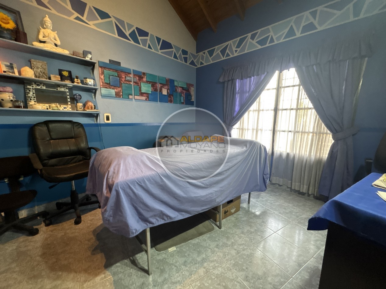 Se Vende Casa Cuatro ambientes, cochera pasante, Excelente (Lanus Oeste)